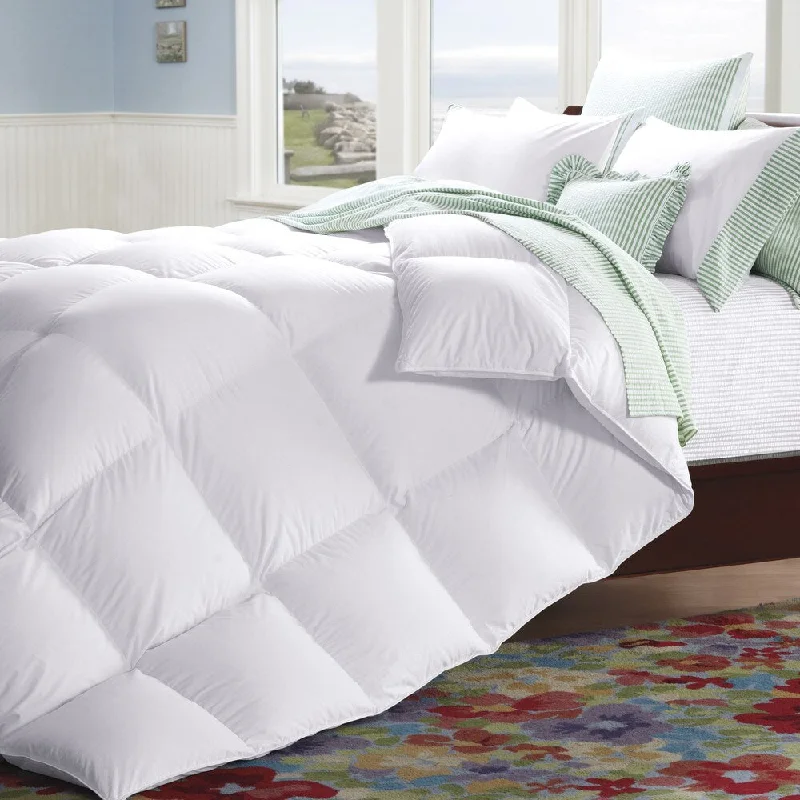 Famous Maker 230 Thread Count Medium Weight White Down Comforter