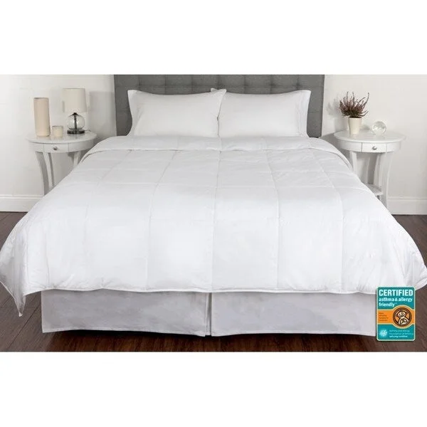 Live Comfortably 400 TC Cotton Down Alternative Cluster Fill Comforter