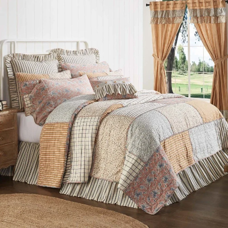 Kaila Patchwork Quilt Collection - Queen