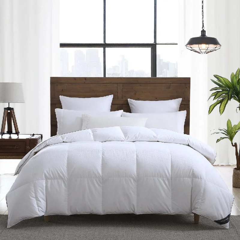 Smithsonian Sleep Collection White Goose Down and Feathers Comforter