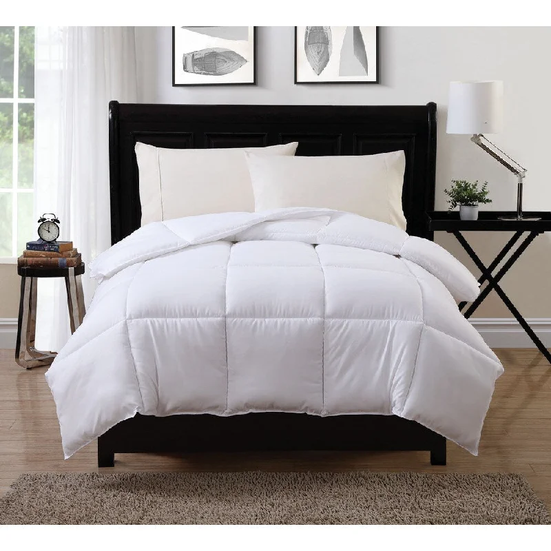 VCNY Caribbean Joe White Down Alternative Comforter